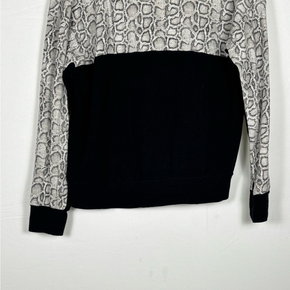 Monrow Sweatshirt Colorblock Snakeskin Print Sporty Black white S - Picture 9 of 11